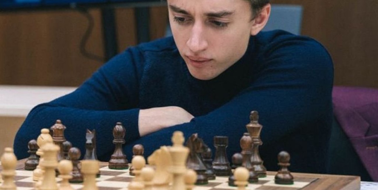 Torneo internacional de ajedrez: un competidor se negó a jugar con mascarilla y le dieron por perdida la partida