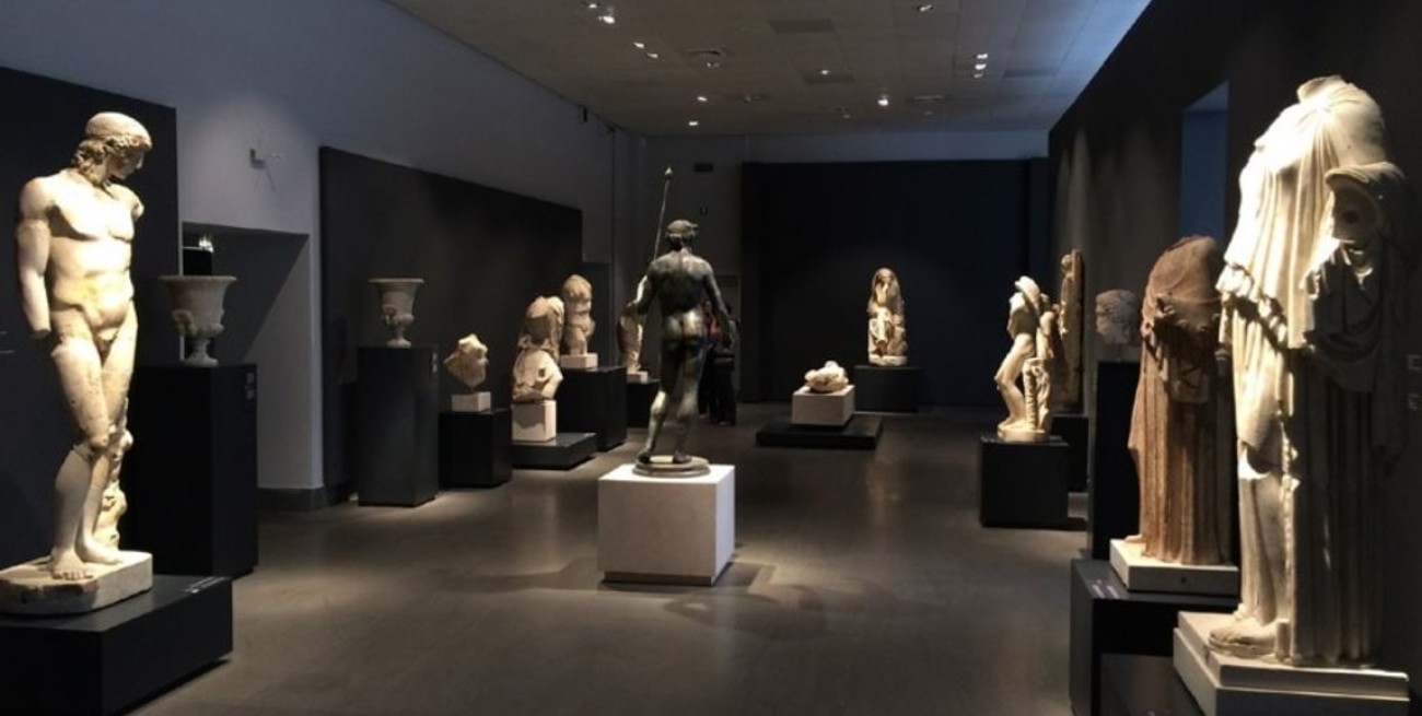 Una turista devolvió un mármol al Museo Nacional Romano que había robado para su novio