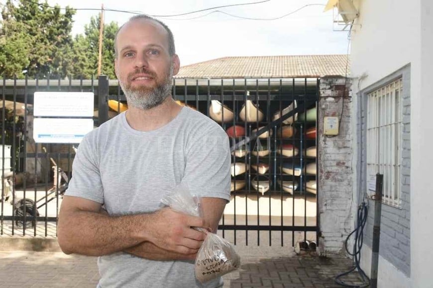 ELLITORAL_425942 |  Flavio Raina Idea. El ingeniero químico Pablo Parisi es un socio del club y forma parte de la subcomisión de Ambiente. Fue quien propuso esta solución.