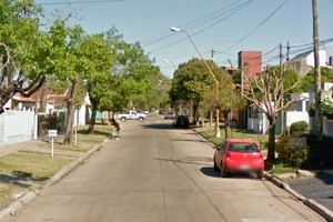 ELLITORAL_272081 |  Captura de Pantalla - Google Street View Pedro de Vega al 700, donde se produjo uno de los robos