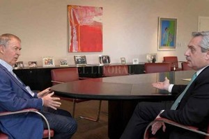 Gentileza Schiarietti, Gobernador de Córdoba y Alberto Fernández