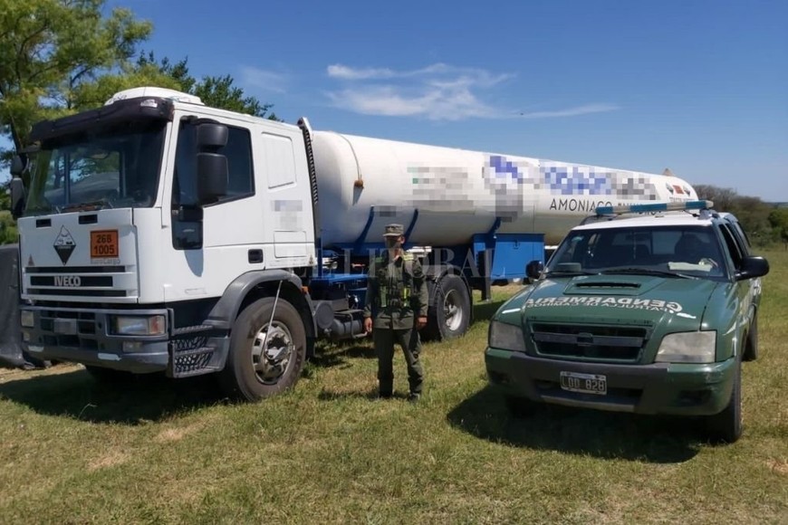 ELLITORAL_414757 |  El Litoral El conductor del camión con amoniaco, no poseía la inscripción en el RENPRE (Registro Nacional de Precursores Químicos).