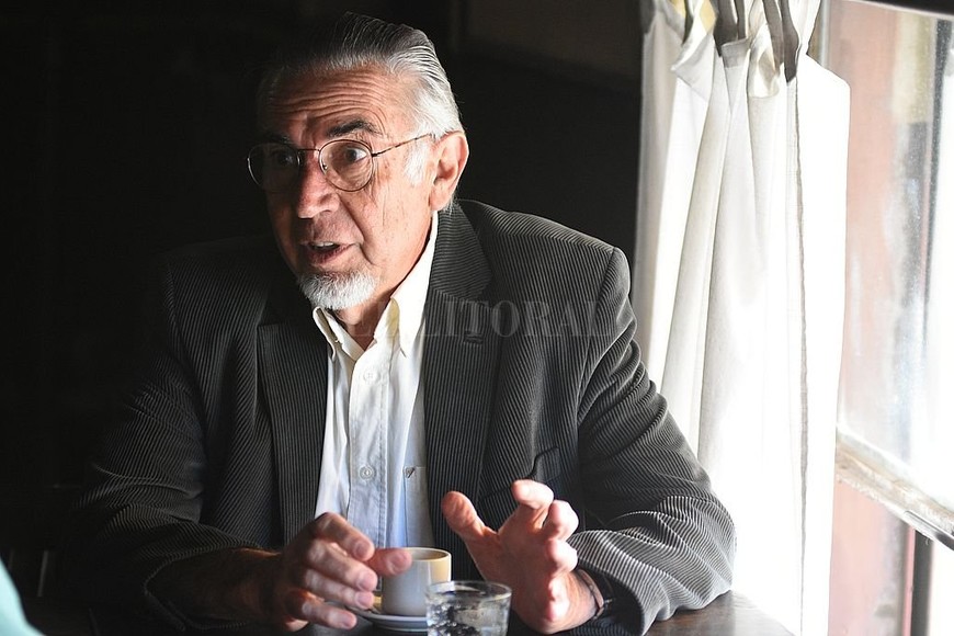 ELLITORAL_412948 |  Guillermo Di Salvatore Es necesario recuperar los esquemas de las vacunas del calendario , recomienda el Dr. Juan Carlos Beltramino.