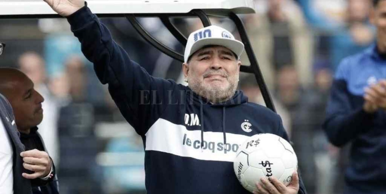 La Liga Profesional hará un homenaje a Diego Maradona por su cumpleaños