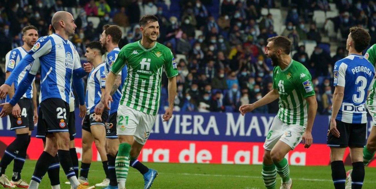 Con un gol de Guido Rodríguez, Betis le ganó al Espanyol y sigue tercero