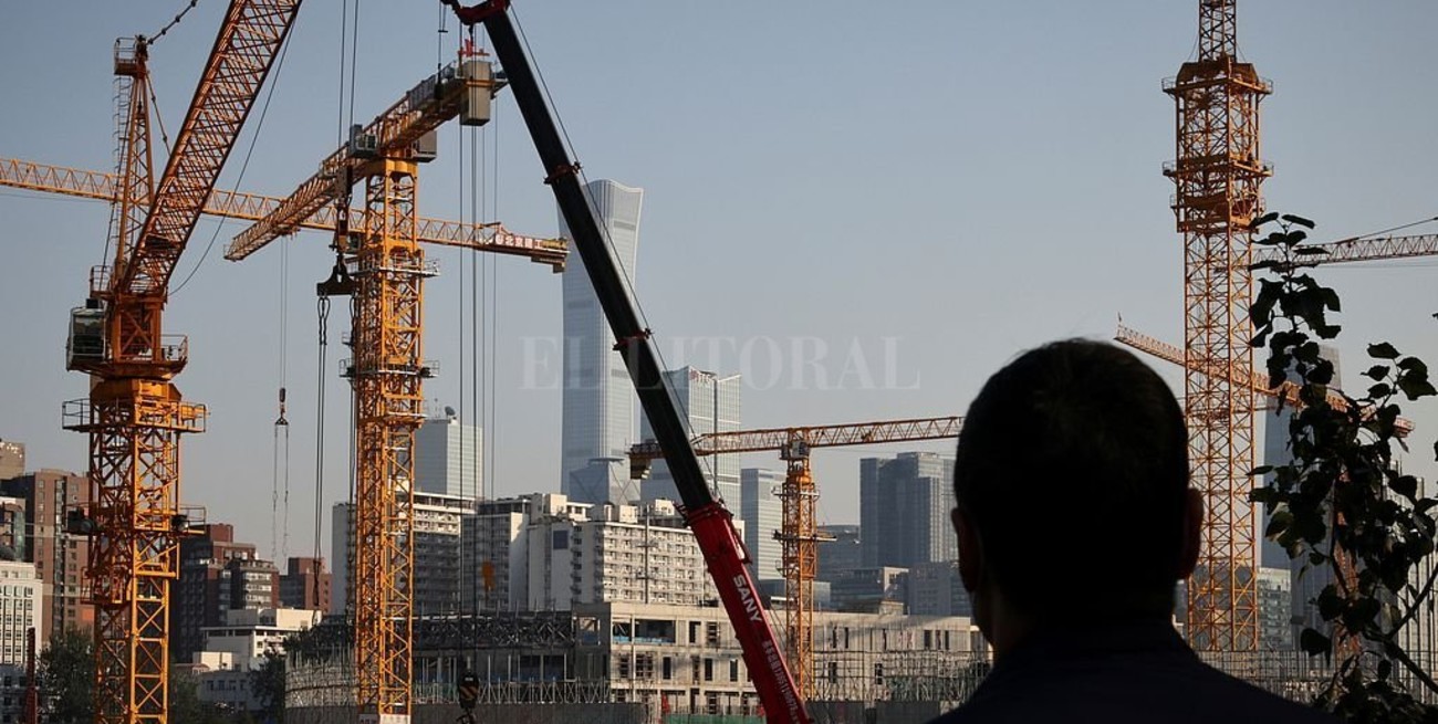 Se frena el crecimiento económico de China por la crisis energética e inmobiliaria