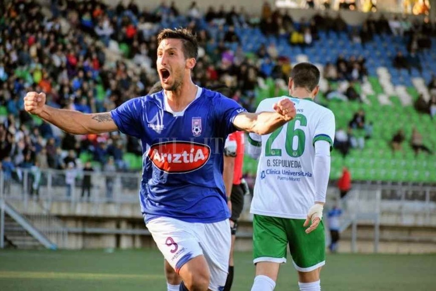 ELLITORAL_423870 |  El Litoral Una imagen que recorrió todas las redacciones de diarios y portales chilenos: la de Sosa gritando goles.