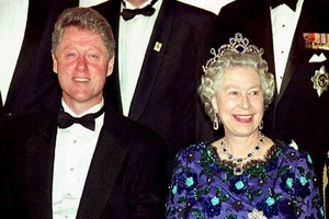 Imagen ilustrativa El expresidente estadounidense, Bill Clinton, rechazó una invitación para encontrarse con la reina Isabel II en el Palacio de Buckingham durante una visita al Reino Unido en 1997.