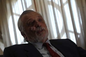 ELLITORAL_215317 |  Archivo El Litoral / Mauricio Garín Menos palabras y más hechos. Hay que garantizar la seguridad de jueces y fiscales, y ellos tienen que empezar a resolver los casos del crimen organizado , recomendó Silberstein.