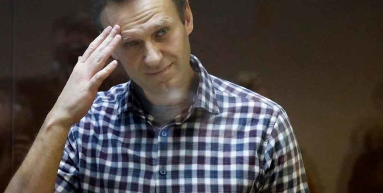 Rusia: Navalny se encuentra "bien" tras abandonar la huelga de hambre