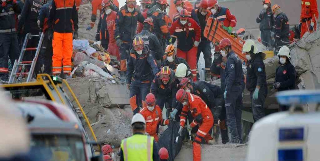 Rescataron con vida a dos menores tres días después del terremoto en Turquía