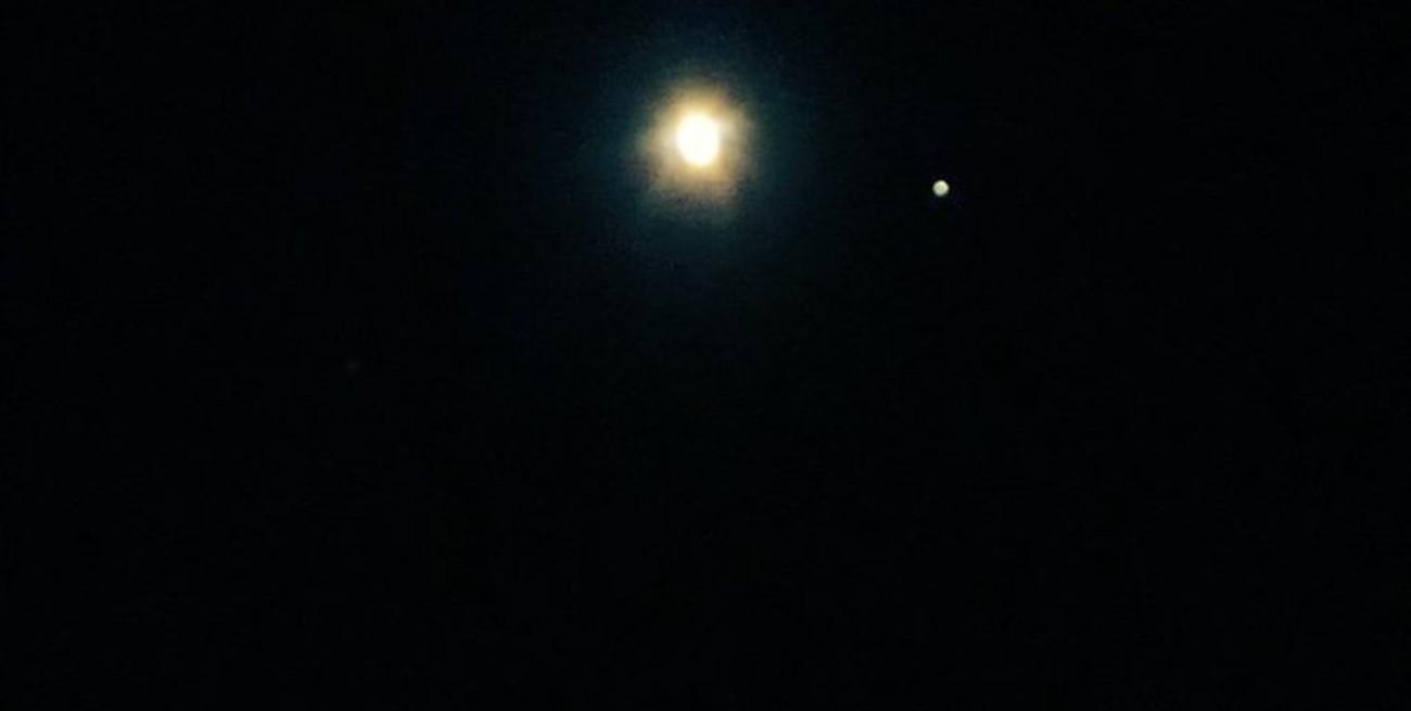 La Luna y Júpiter entran en conjunción este lunes