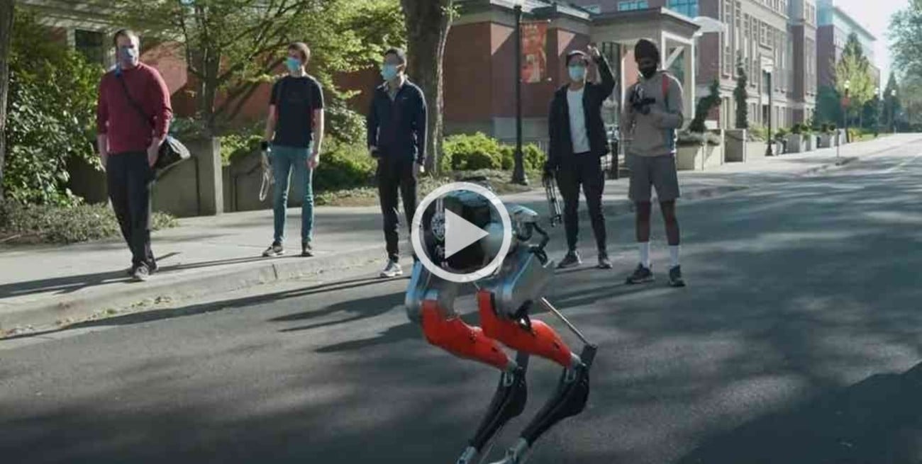 Video: conoce el primer robot bípedo capaz de correr 5 kilómetros
