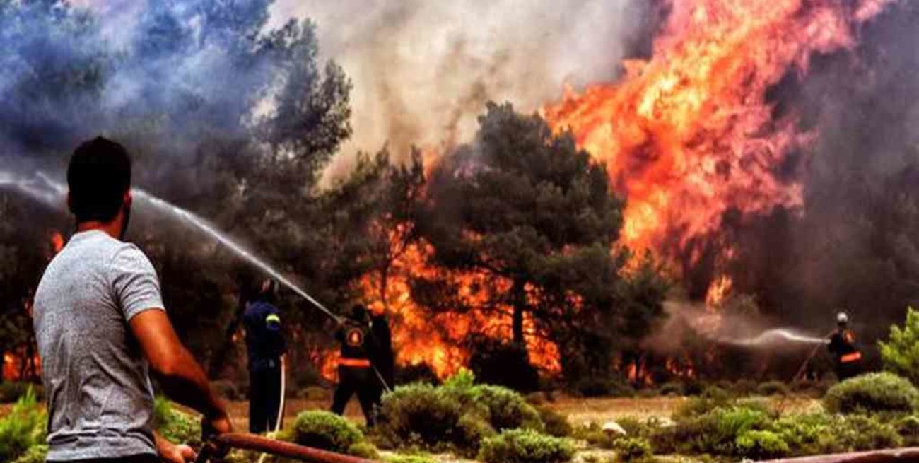 La ola de calor en el hemisferio norte causa incendios en Grecia, Turquía, Italia, España y Bulgaria