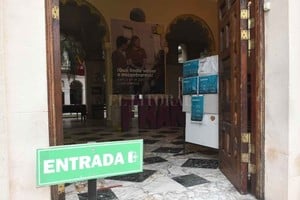 Flavio Raina. Volver a encontrarse. Solamente unos pocos pudieron volver a cursar en su facultad, para muchos, el 2022 será la primera vez con clases en el aula junto a sus compañeros y compañeras.