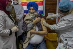 India destinó 6.700 millones de dólares para vacunas y empresas del sector sanitario