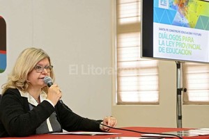 Secretaría de Comunicación Social Claudia Balagué, ministra de Educación de la provincia.