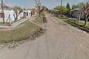 ELLITORAL_382148 |  Captura de Pantalla - Google Street View Larrea y Roque Sáenz Peña, el lugar donde se produjo el violento suceso.