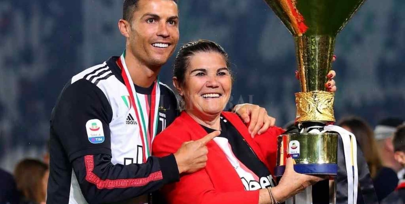 El pedido de la madre de Cristiano Ronaldo que impactaría en su carrera