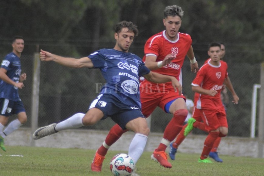 ELLITORAL_438542 |  Luis Cetraro La Salle estuvo lejos del nivel que mostró el torneo pasado