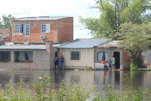 ELLITORAL_216129 |  Archivo El Litoral / Flavio Raina Inundación. El trabajo se realizó en La Vuelta del Paraguayo, Colastiné Sur y Los Zapallos. Cuando hay crecidas o lluvias intensas el riesgo de contagio es más elevado.
