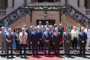 ELLITORAL_419489 |  NA El presidente Alberto Fernández encabezó el lanzamiento de la Mesa de Trabajo Interministerial  Agenda Malvinas 40 años .