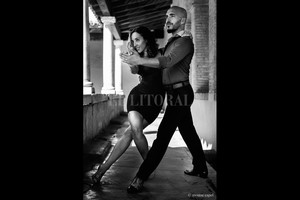 ELLITORAL_423535 |  Gentileza Montse Capel La poesía que tienen el tango y el flamenco son muy parecidas , señalan los integrantes de esta pareja que desde hace varios años se nutre de estas expresiones para su labor.