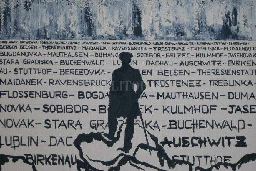ELLITORAL_392145 |  Gentileza Daniel Kuryj Reinterpretación de  El caminante sobre el mar de nubes  de Caspar David Friedrich: un recordatorio al pueblo alemán.