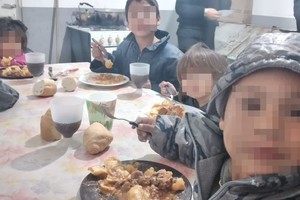 Gentileza Si a esa foto uno la saca 5, 10 o 25 años atrás, tranquilamente podía encajar en nuestra Argentina y en nuestra Santa Fe , lamentó el Padre Vecino.