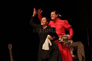 ELLITORAL_341698 |  Gentileza producción Valeria Folini y Gabriela Trevisani en  Pánfilos , con dirección de Walter Arosteguy.