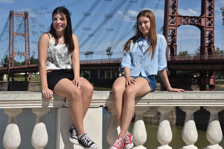 ELLITORAL_342482 |   Compromiso.  Los jóvenes tenemos que encontrar soluciones, porque si no va a llegar el momento en que estemos nadando entre la basura , dijeron Martina y Nerina sobre su proyecto