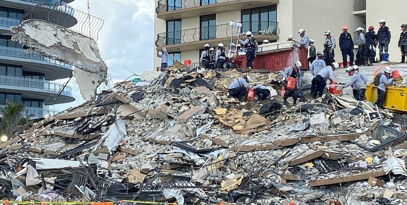 Se eleva a 94 el número de muertos por el derrumbe en Miami
