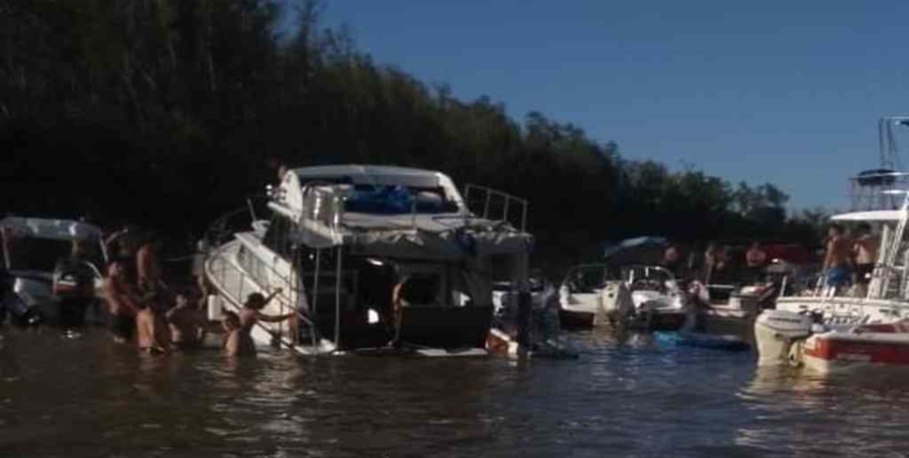 Un yate casi naufraga en el río Paraná por exceso de personas a bordo