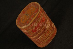 ELLITORAL_410371 |  Archivo Cigarrera con motivos federales que regalara Rosas a López en 1837, existente en el Museo Histórico Provincial  Brig. Gral. Estanislao López .