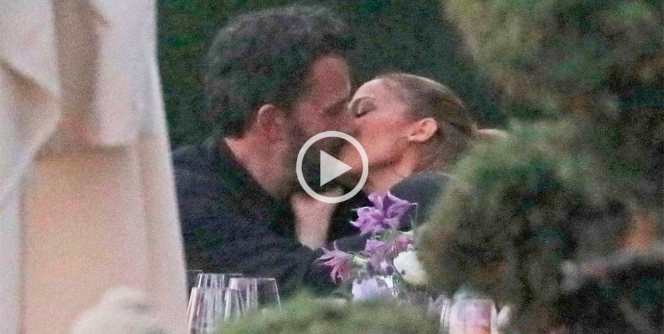 El beso entre Ben Affleck y Jennifer López que confirma la reconciliación