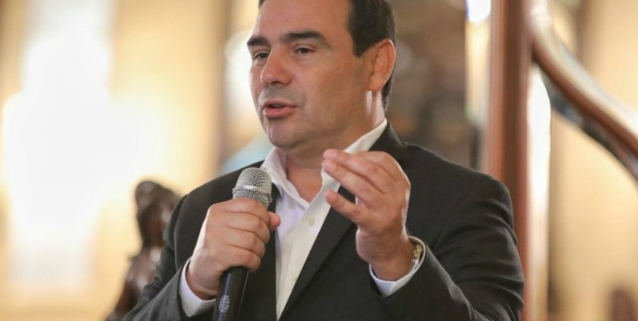 Valdés asume su segundo mandato como gobernador de Corrientes