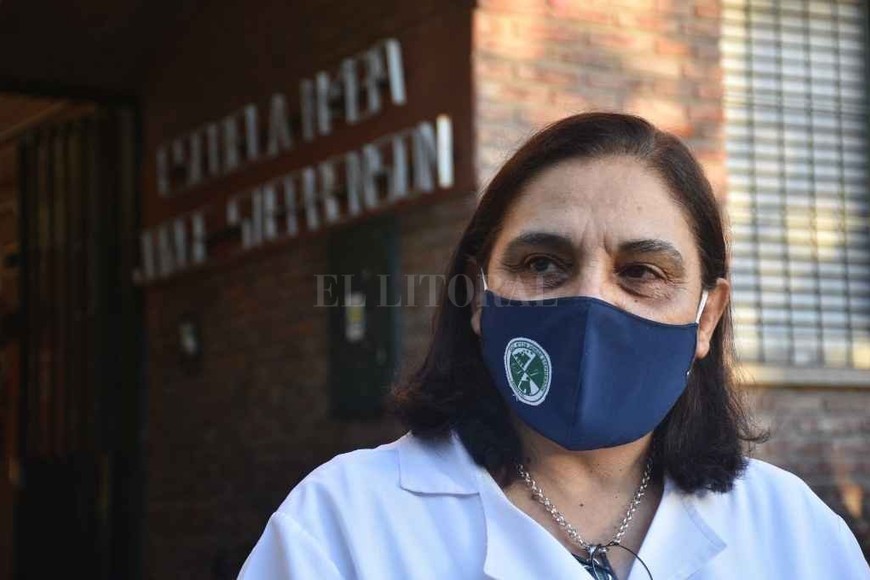 ELLITORAL_370732 |  Flavio Raina Leila Baduy, directora de la Stephenson:  La forma de saber si estamos haciendo bien nuestro trabajo es que los chicos quieran volver a la escuela .