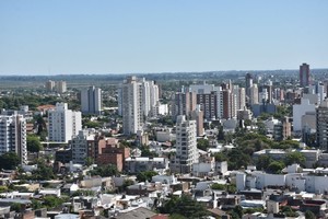 ELLITORAL_419602 |  Flavio Raina Desafíos: Casi el 100 por ciento de la población de la ciudad capital es urbana.