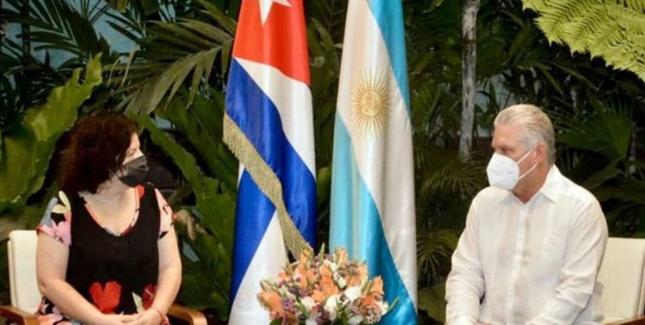 Vizzotti negocia con Cuba la compra de vacunas Soberana02 y Abdala