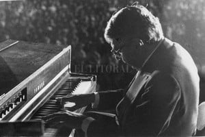ELLITORAL_401652 |  Danilo Birri (Archivo El Litoral). El pianista. Compuso alrededor de 500 obras musicales y su virtud es que cada pieza es reconocida por sus pares, sin fisuras compositivas.