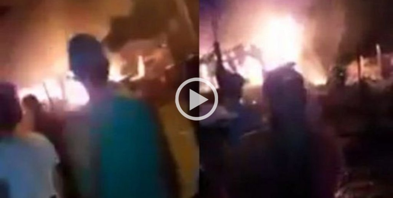 Video: vecinos incendiaron la casa del padrastro que asesinó al nene de 2 años en Neuquén