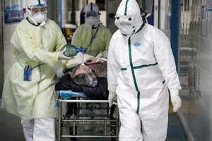 Gentileza El gobierno británico ha sido criticado por haber tardado demasiado en adoptar la primera cuarentena, cuando las infecciones crecían de manera exponencial.