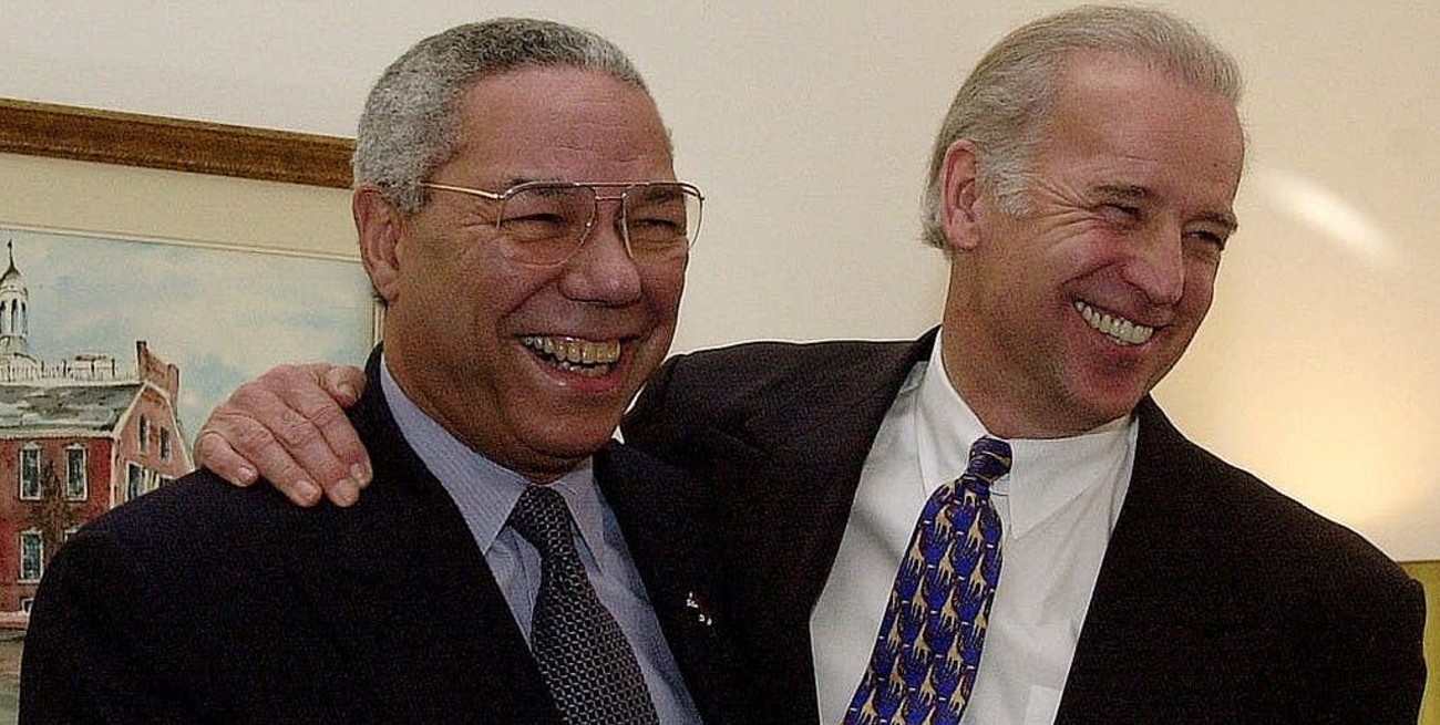 Biden recordó a Powell como un "amigo" con quien era "fácil compartir una risa"