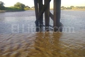 Carlos Yesciani (Corresponsal San Justo) Inestable. Así se encuentra el puente.