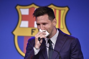 ELLITORAL_395626 |  PAU BARRENA 08/08/2021; España: El astro argentino Lionel Messi, emocionado hasta las lágrimas, admitió que todavía permanece "bloqueado" por su inesperada despedida de Barcelona y aseguró que "estaba convencido de que iba a seguir en Barcelona" luego del vencimiento de su contrato.
Foto: AFP/Télam/AMB