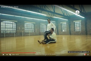 ELLITORAL_335162 |  Captura canal de Youtube Capital Cultural Gastón Onetto y Antonio Rocha Testoni diagramaron para Capital Cultural una secuencia con elementos de danza contemporánea, acrobacia y teatro. Ambos integran la Compañía Rojo Cardumen y el grupo LAT.