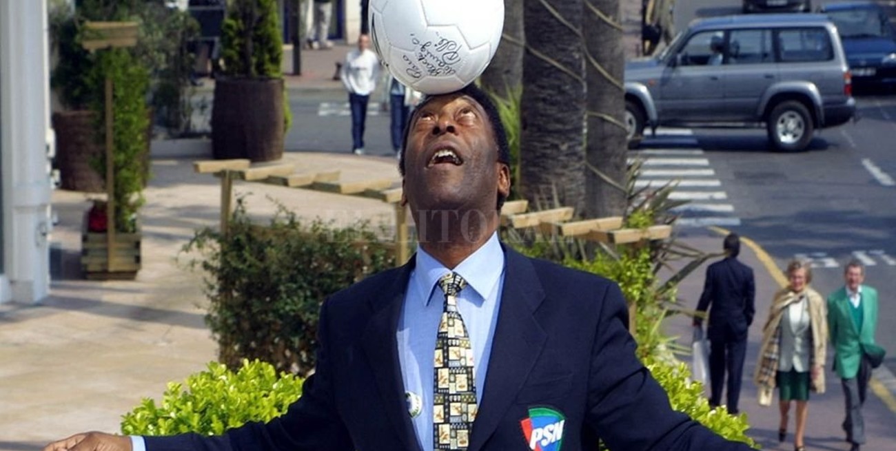 Pelé confirmó su buen estado de salud
