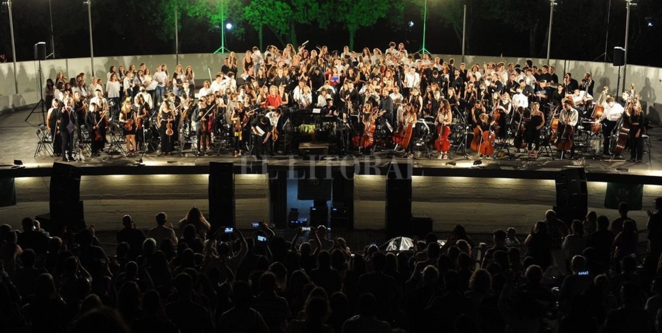 270 músicos en escena para rendir homenaje a Ariel Ramírez