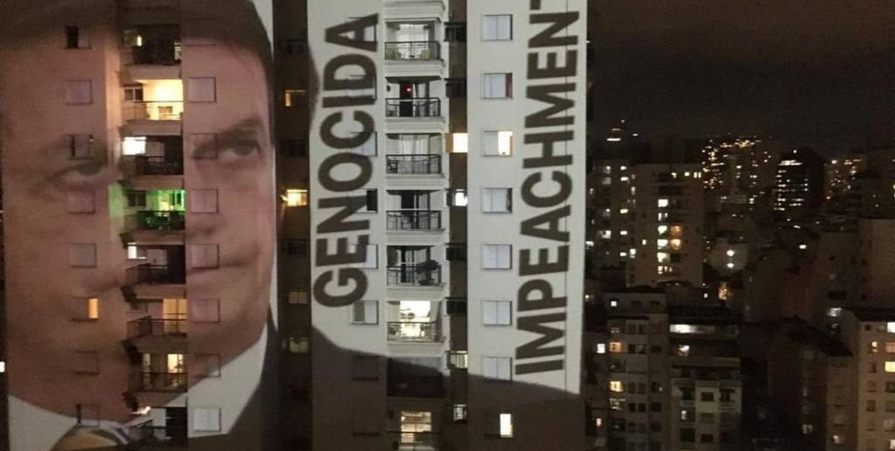 Masivo cacerolazo en todo Brasil para pedir la renuncia de Bolsonaro por el caos sanitario
