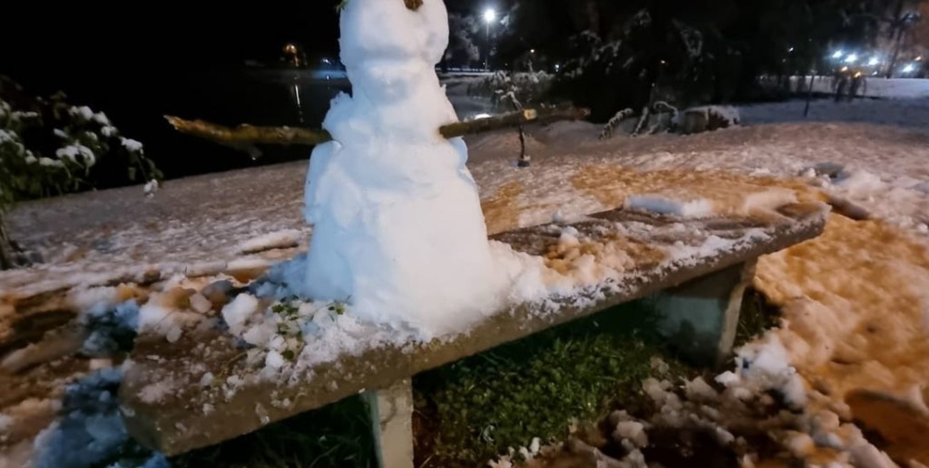 Las insólitas imágenes de la nevada en Córdoba